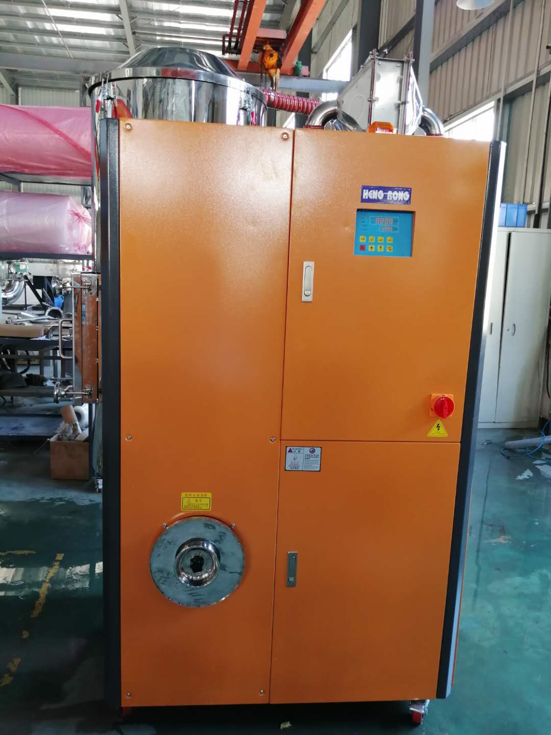 输送一体式塑料除湿干燥机原理及应用